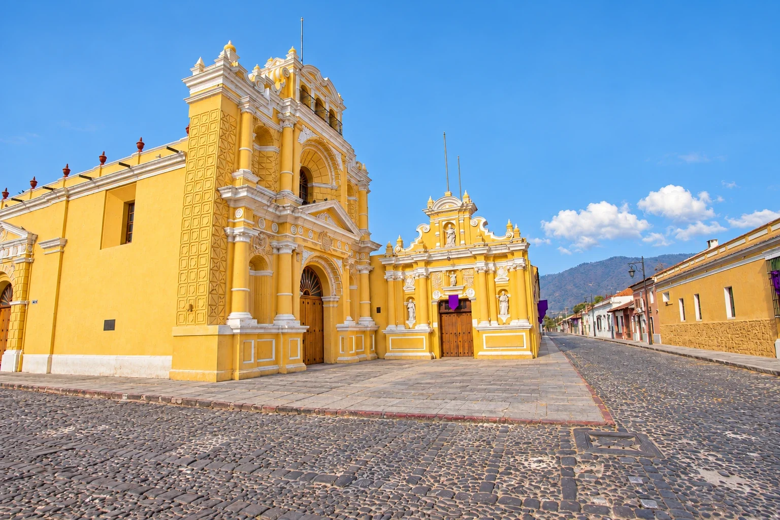 Facade of the Santo Hermano Pedro Social Works Hospital